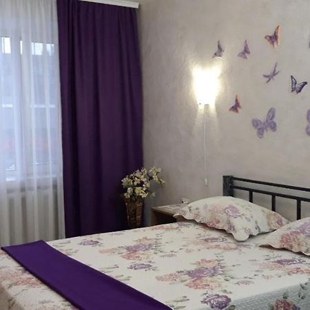 Apartment On Kamyanetskaya Street Хмельницкий Экстерьер фото
