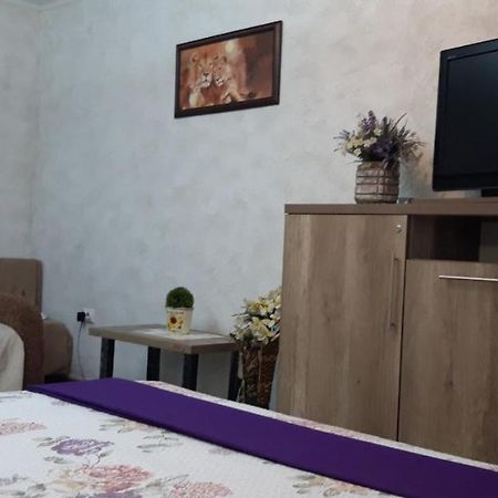 Apartment On Kamyanetskaya Street Хмельницкий Экстерьер фото